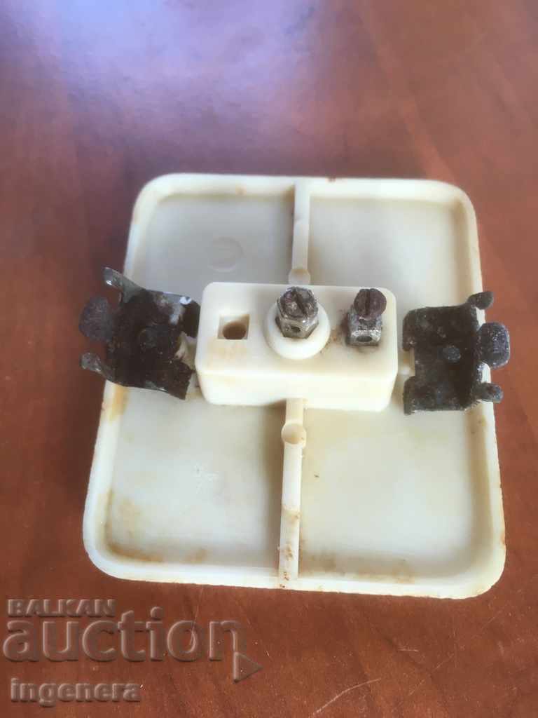 ELECTRIC WRENCH RETRO BAKELITE with price 10.00 BGN | € 5.11 ELECTRIC WRENCH RETRO BAKELITE with price 10.00 BGN | € 5.11