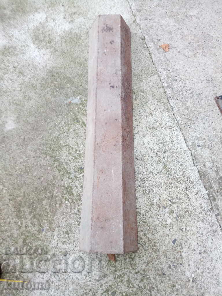 Old animal feeder - 5 Old animal feeder - 5