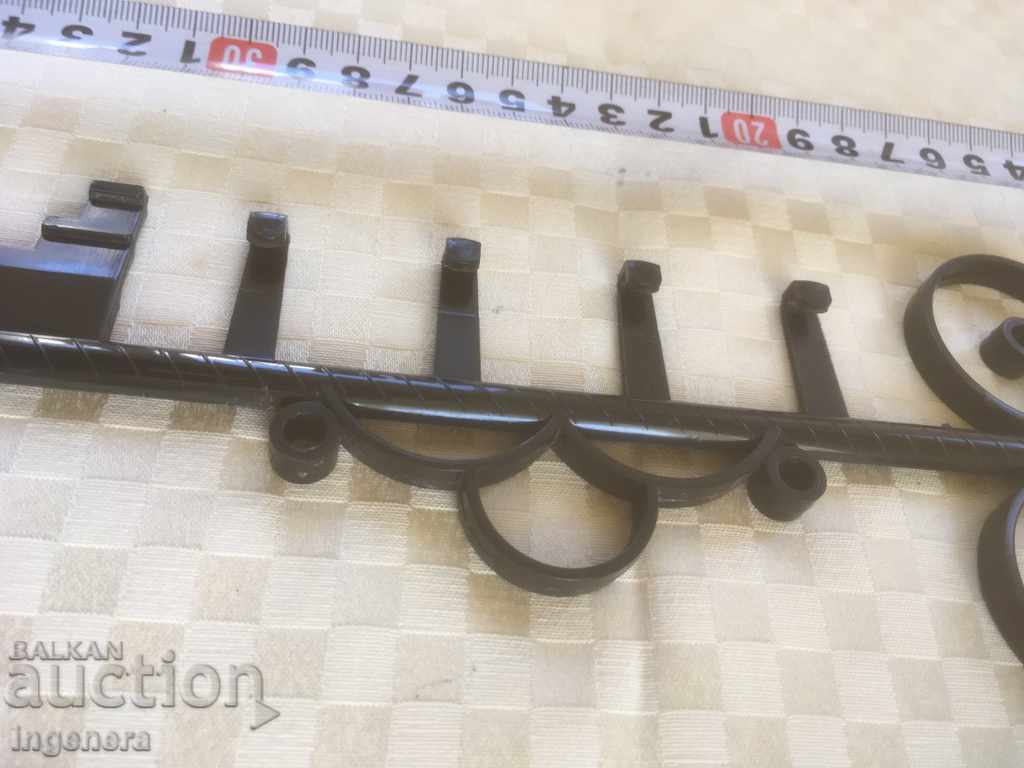 Umeraș pentru chei din plastic DIN GERMANIA ANII 90 - 6 Umeraș pentru chei din plastic DIN GERMANIA ANII 90 - 6