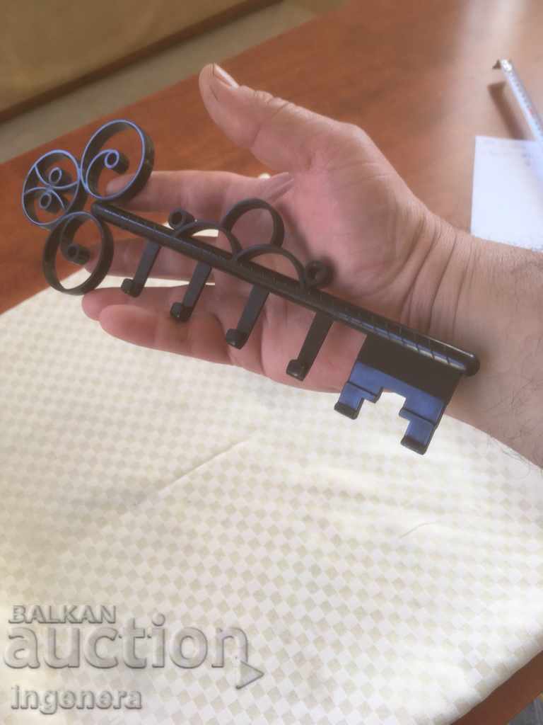 CUIER PENTRU CHEI DIN PLASTIC DIN ANII '90 GERMANIA