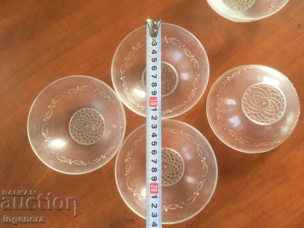 VASC PLASTIC PENTRU DESERT NUTS SOCIETY CANDY 5 BUC cu preț 9.00 BGN | € 4.60 VASC PLASTIC PENTRU DESERT NUTS SOCIETY CANDY 5 BUC cu preț 9.00 BGN | € 4.60