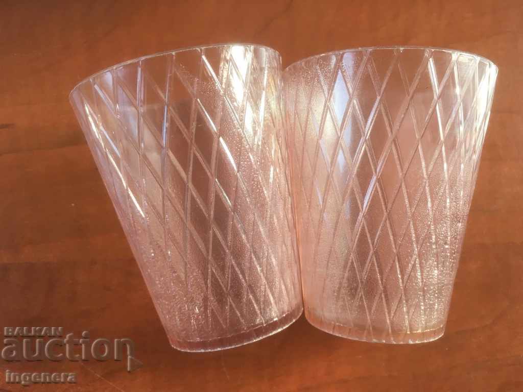 CUP CUPS MANUFACTURED 80's - 5 CUP CUPS MANUFACTURED 80's - 5