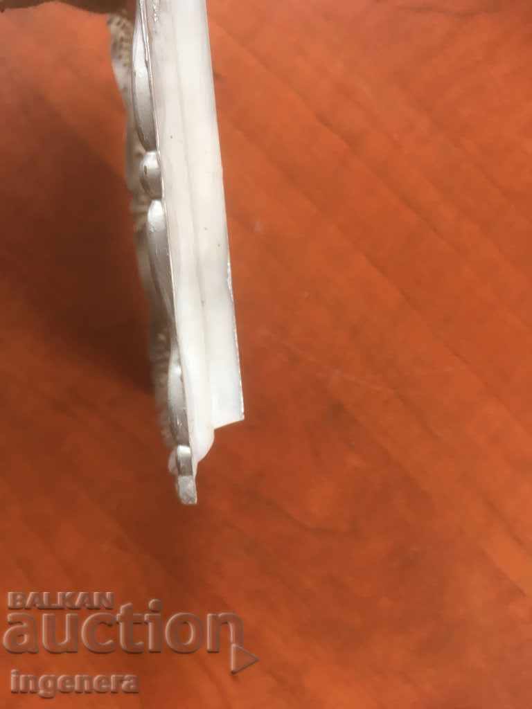 Auction THE ICON Auction THE ICON