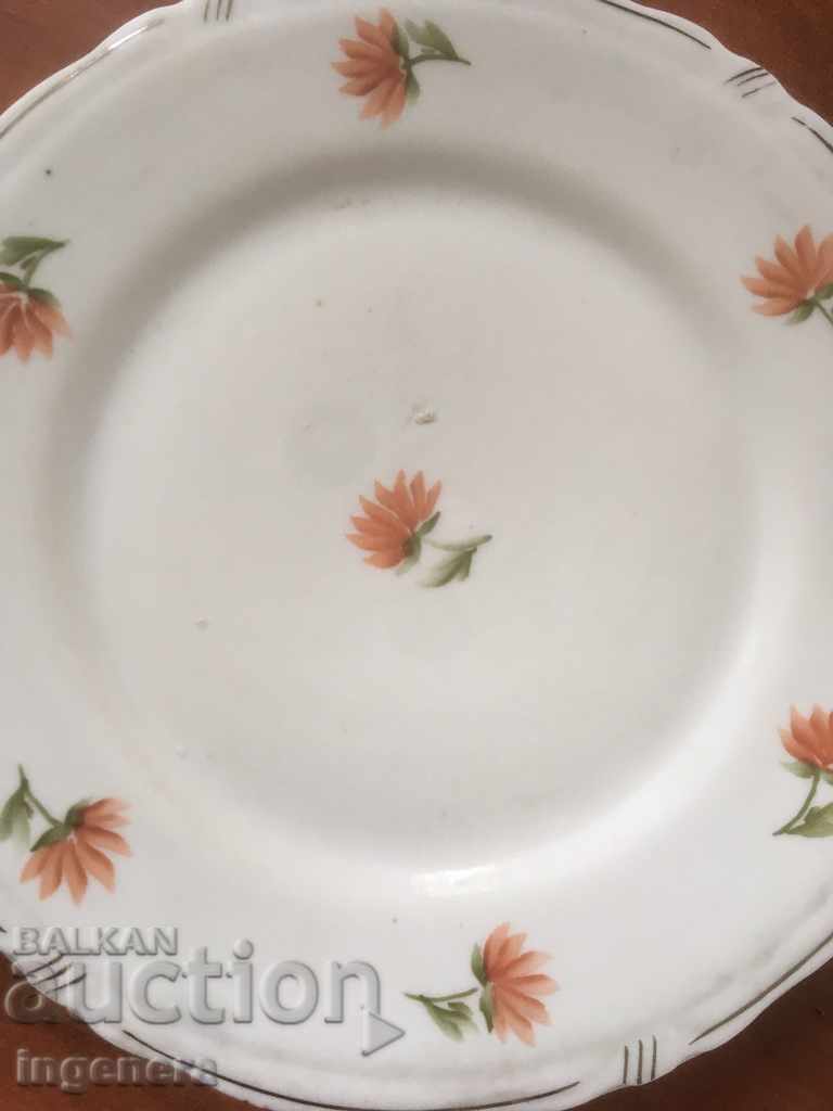 Auction PORCELAIN PLATE FOR COLLECTION Auction PORCELAIN PLATE FOR COLLECTION