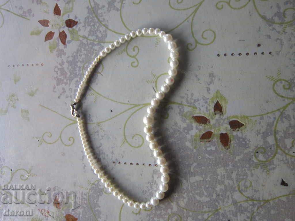 Necklace necklace with pearls 6 with price 10.00 BGN | € 5.11 Necklace necklace with pearls 6 with price 10.00 BGN | € 5.11