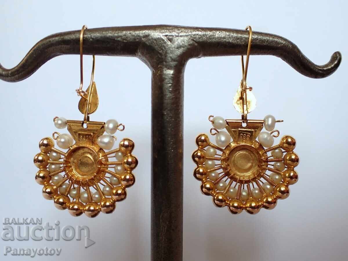 Delivery of GOLDEN EARRINGS GOLDEN EARRINGS FOR BUFFS I WEAR JEWELRY PEARLS TURQUOISE