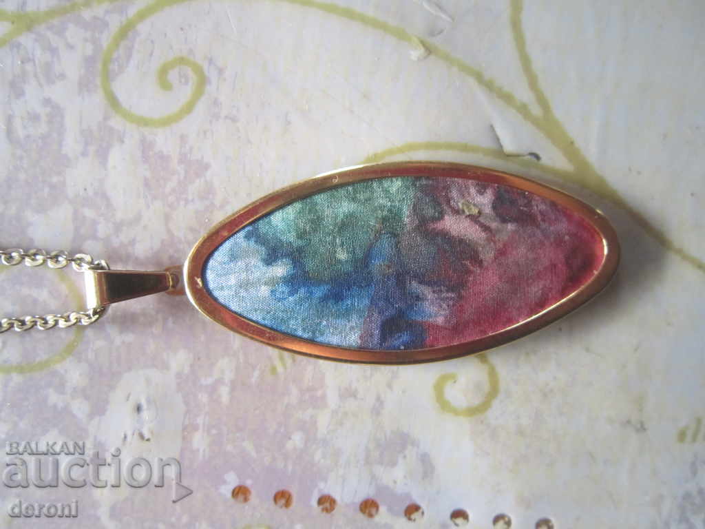 Incredibly gilded necklace necklace Amerik FBM with a medallion with price 15.00 BGN | € 7.67 Incredibly gilded necklace necklace Amerik FBM with a medallion with price 15.00 BGN | € 7.67