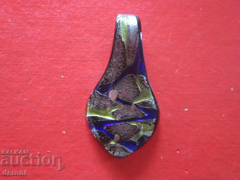 Pandantiv din sticla de Murano cu preț 10.00 BGN | € 5.11 Pandantiv din sticla de Murano cu preț 10.00 BGN | € 5.11