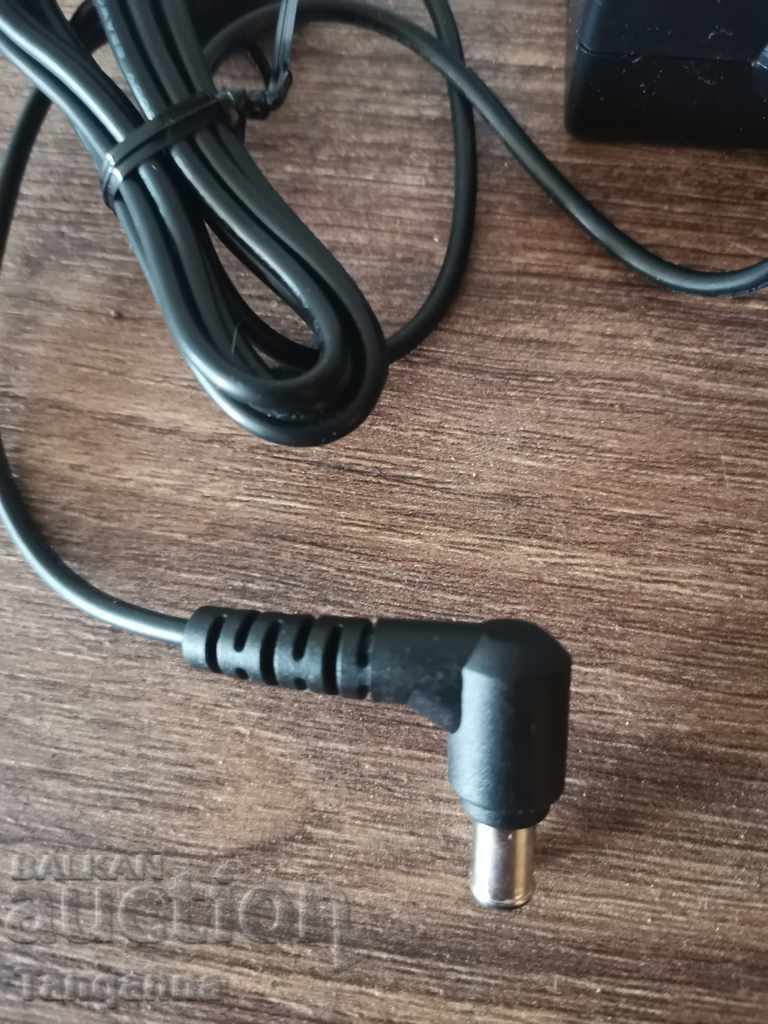 Δημοπρασία Ολοκαίνουργιος φορτιστής laptop Δημοπρασία Ολοκαίνουργιος φορτιστής laptop