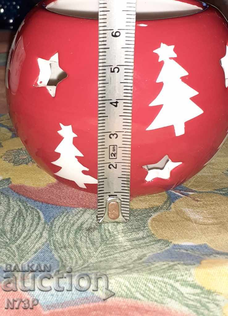 Delivery of CANDLEHOLDER. CHRISTMAS. HOLIDAY.
