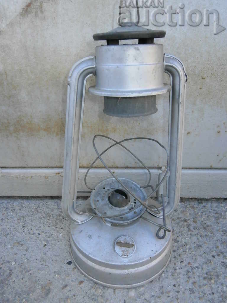 antique gas lantern with price 21.00 BGN | € 10.74 antique gas lantern with price 21.00 BGN | € 10.74