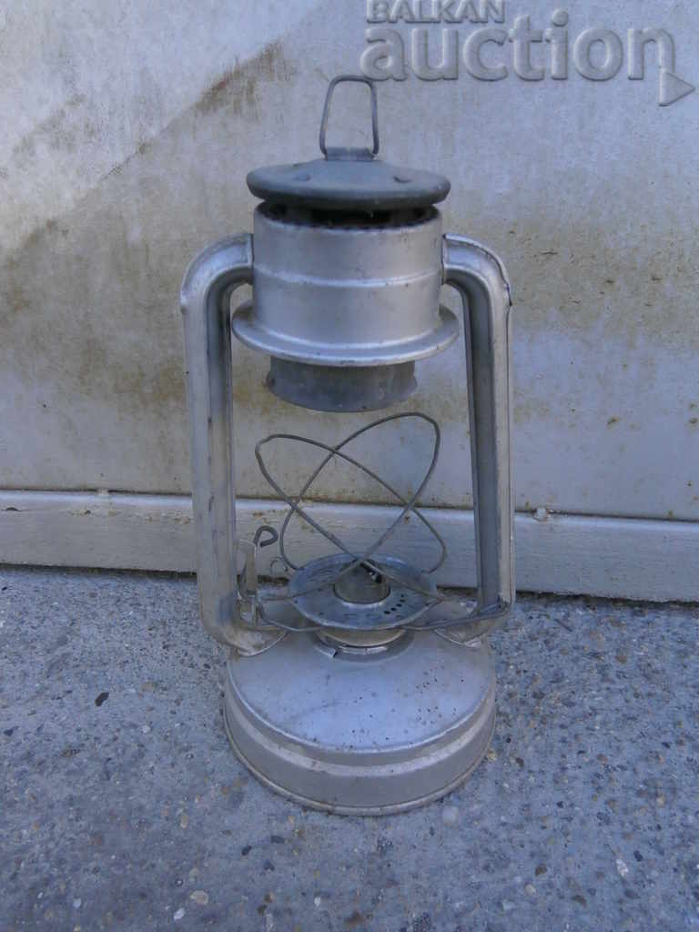 Delivery of antique gas lantern Delivery of antique gas lantern