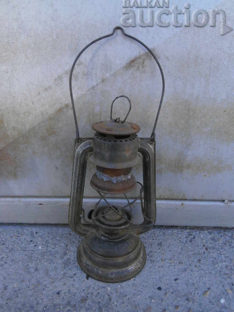 старинен газов фенер  номер 104