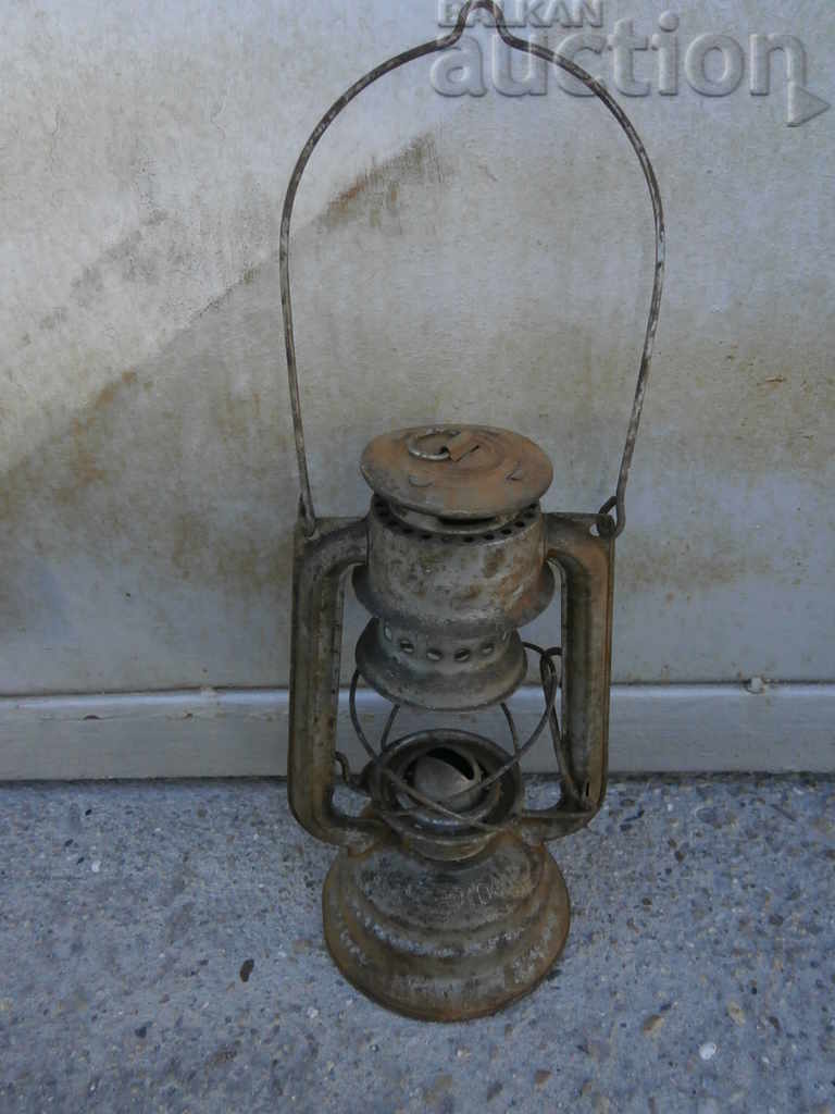antique gas lantern with price 21.00 BGN | € 10.74 antique gas lantern with price 21.00 BGN | € 10.74