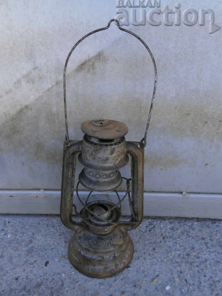 lanternă de gaz antică