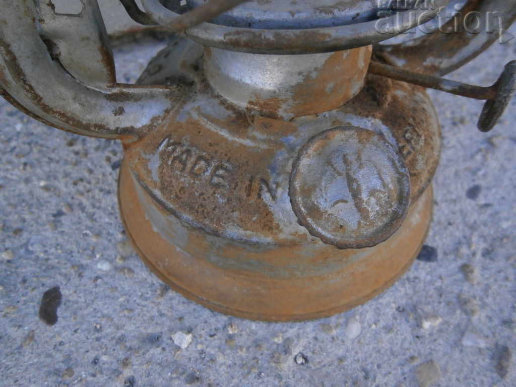 Auction old gas lantern BAT 158 with bat Auction old gas lantern BAT 158 with bat