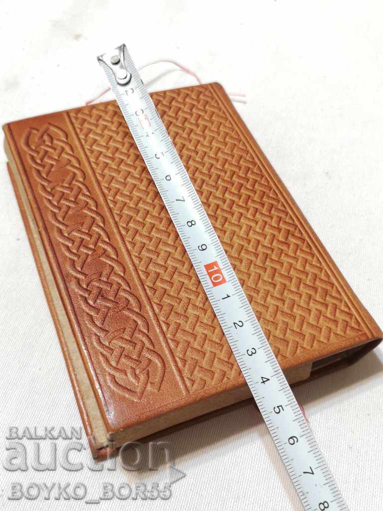 Auction Two Vintage Branded Leather Cases Notebooks Genuine Leather Auction Two Vintage Branded Leather Cases Notebooks Genuine Leather