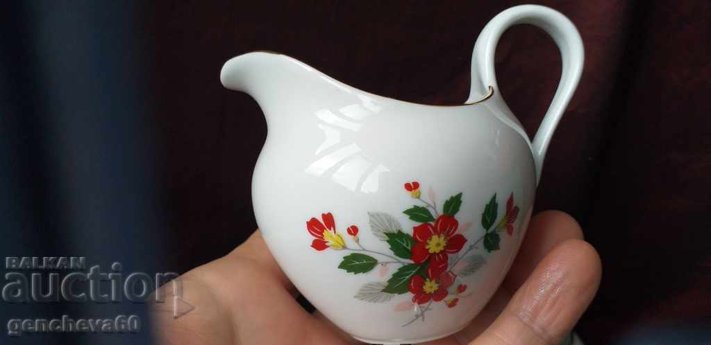 Beautiful German porcelain jugs with floral motifs - 5