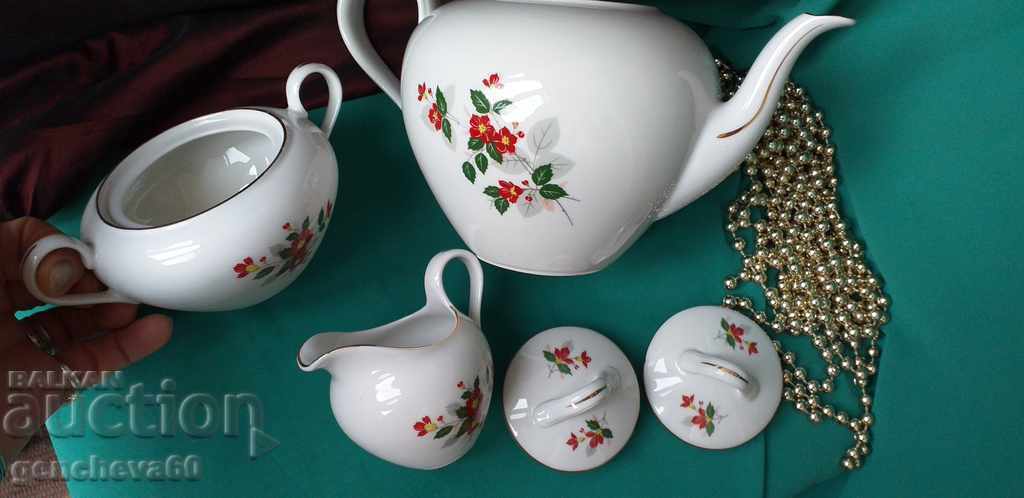 Beautiful German porcelain jugs with floral motifs - 7