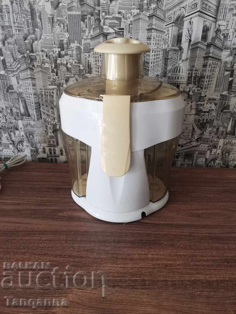 Mașină de suc cu preț 30.00 BGN | € 15.34