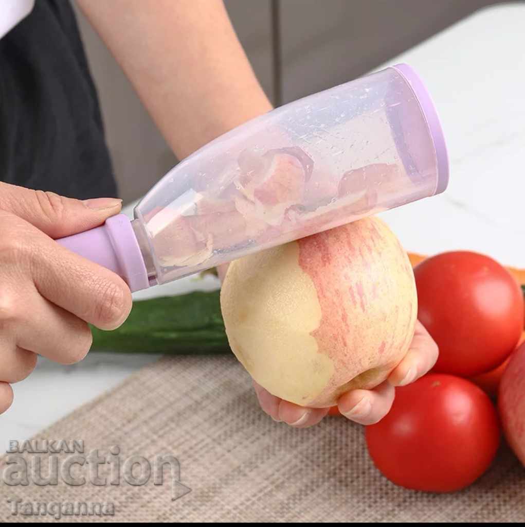 Peeler with container with price 12.00 BGN | € 6.14 Peeler with container with price 12.00 BGN | € 6.14