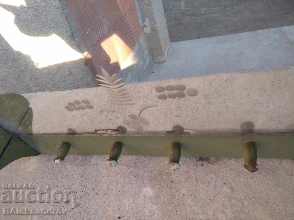 Delivery of Old rustic mirror with hangers Delivery of Old rustic mirror with hangers