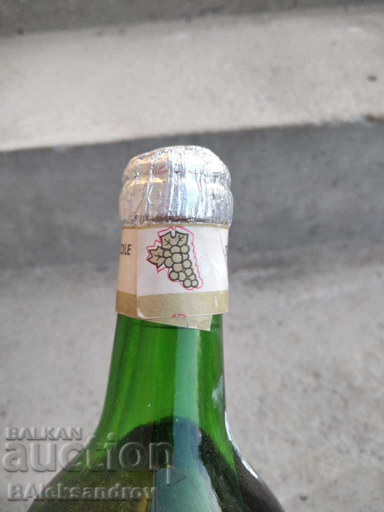 Auction Old collection wine Auction Old collection wine