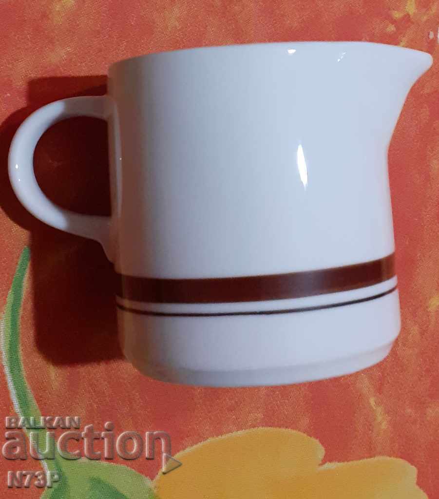OLD PORCELAIN TANK. ..KAHLA .. GDR. with price 8.00 BGN | € 4.09 OLD PORCELAIN TANK. ..KAHLA .. GDR. with price 8.00 BGN | € 4.09