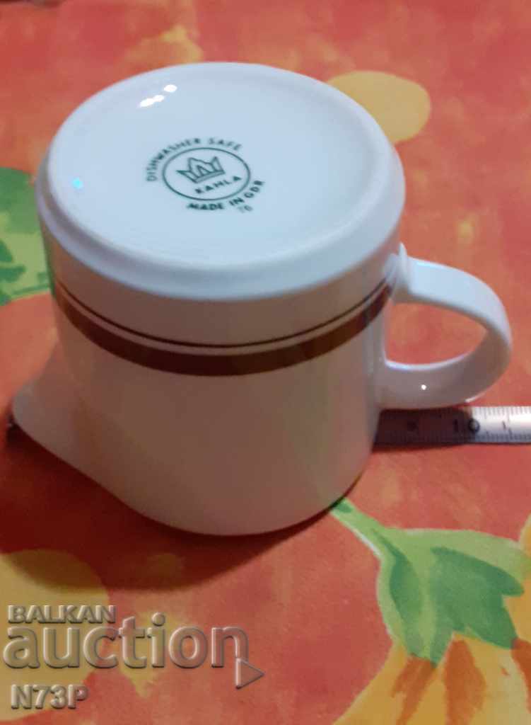 Auction OLD PORCELAIN TANK. ..KAHLA .. GDR. Auction OLD PORCELAIN TANK. ..KAHLA .. GDR.