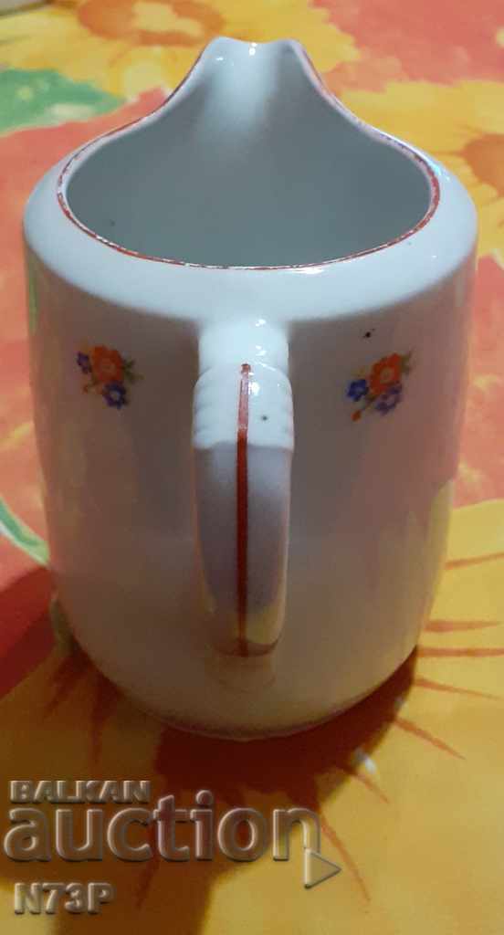 Auction  STARA PORCELANOVA CABINET.