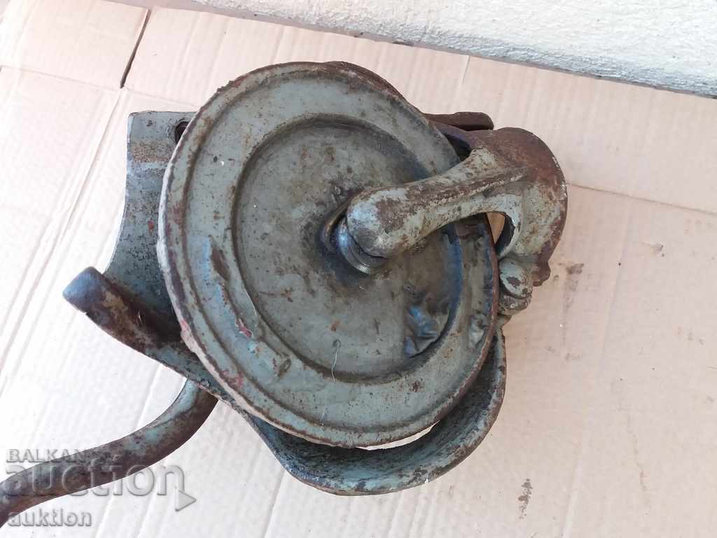 EXCELLENT MACHINE FOR GRINDING CORN, CORN - 7 EXCELLENT MACHINE FOR GRINDING CORN, CORN - 7