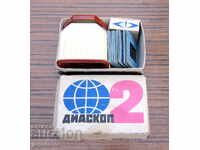 Παλιό Ρωσικό φιλμογράφος διασκοπίου συσκευή για διαφάνειες με κουτί