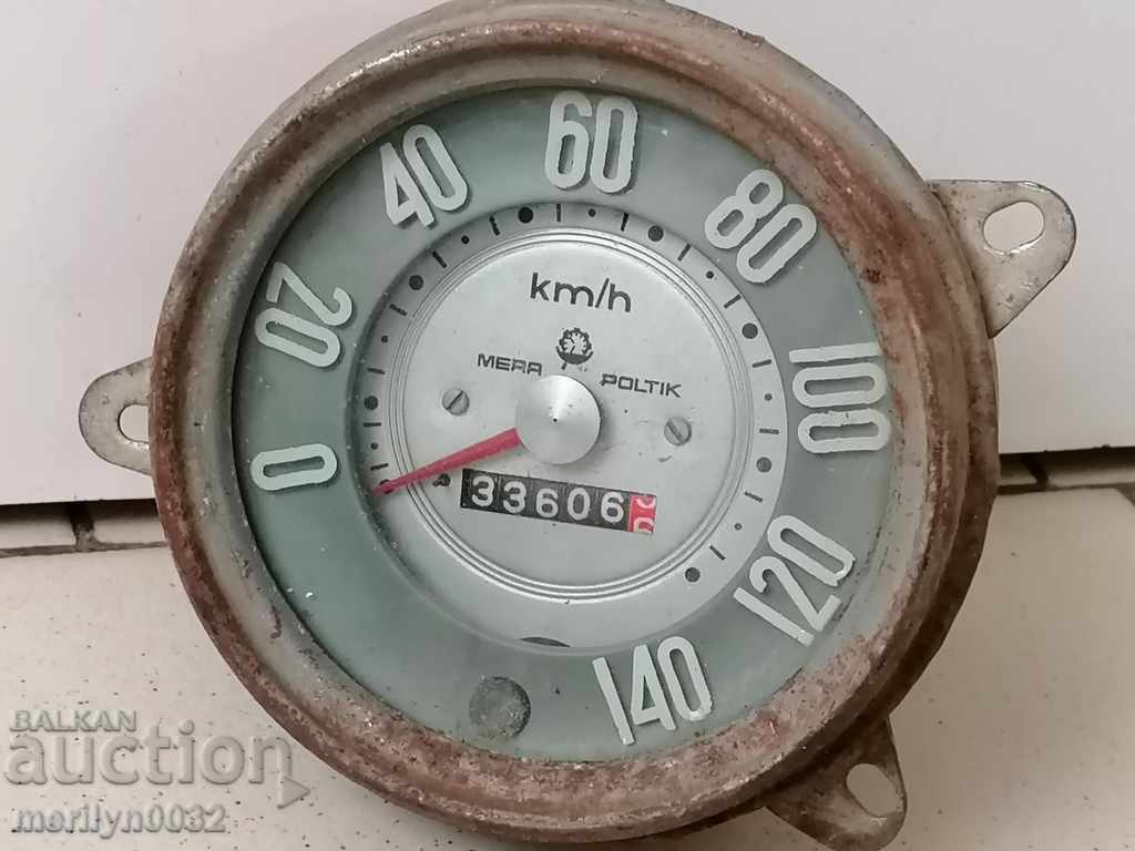 Auction Mileage from an old car Warsaw Auction Mileage from an old car Warsaw