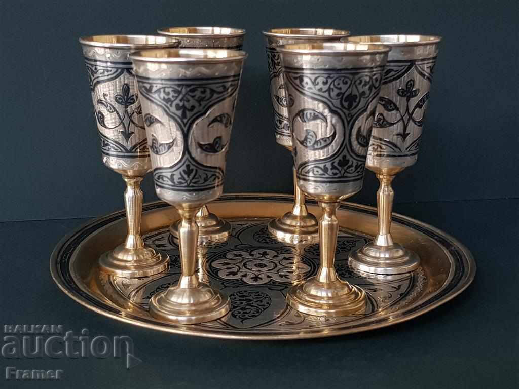 Аукцион 6 сребърни Чашки Чаши ниело позлата Руски сребърна чаша Аукцион 6 сребърни Чашки Чаши ниело позлата Руски сребърна чаша