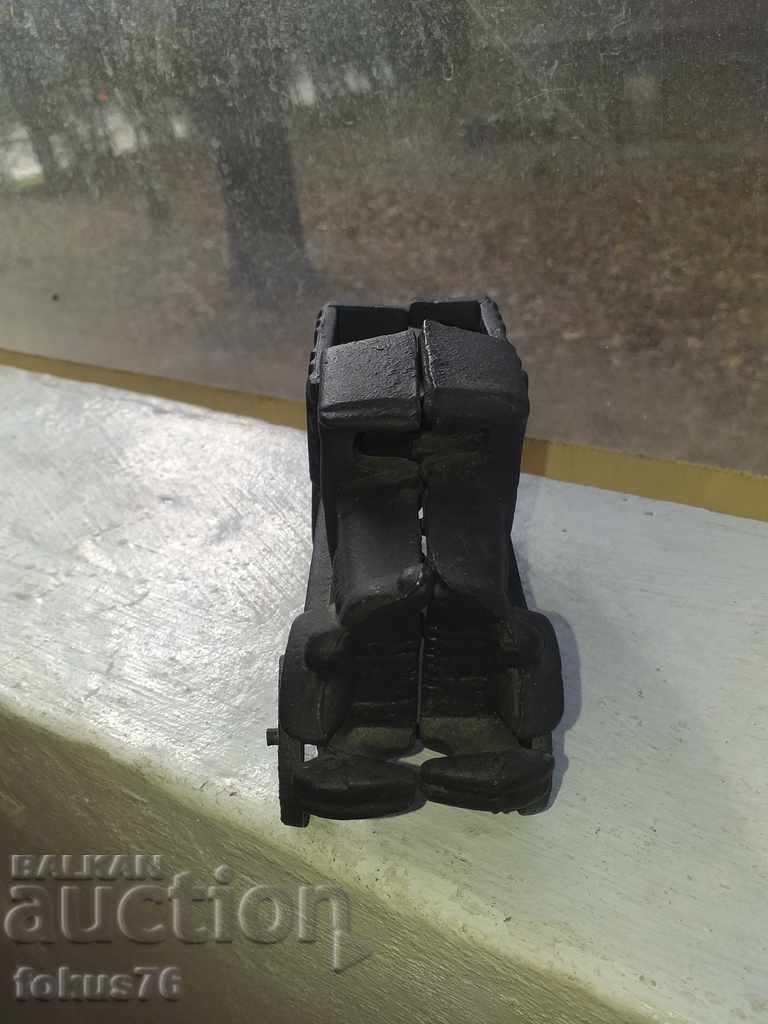 Truck cast iron figure figurine with price 79.00 BGN | € 40.39 Truck cast iron figure figurine with price 79.00 BGN | € 40.39