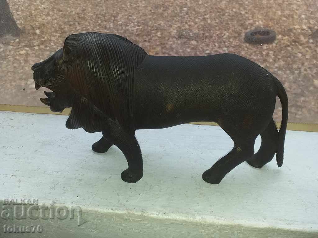 Δημοπρασία Καταπληκτική και εκπληκτική φιγούρα ειδώλιο δέντρου από έβενο λιονταριού Δημοπρασία Καταπληκτική και εκπληκτική φιγούρα ειδώλιο δέντρου από έβενο λιονταριού