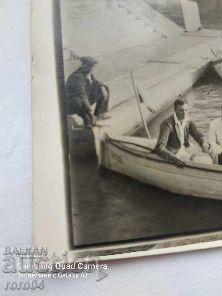 Παράδοση ΜΠΟΥΡΓΚΑΣ - ΣΚΑΦΟΣ - ΒΕΡΓΙΝΙΑ
