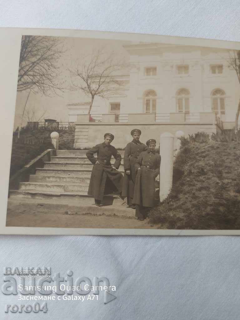 STUDENTS with price 8.99 BGN | € 4.60 STUDENTS with price 8.99 BGN | € 4.60