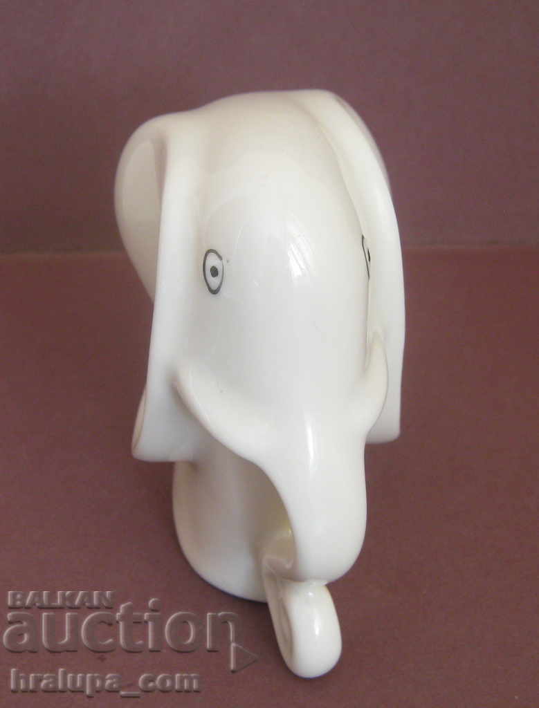 Porcelain figure of an elephant with price 15.00 BGN | € 7.67