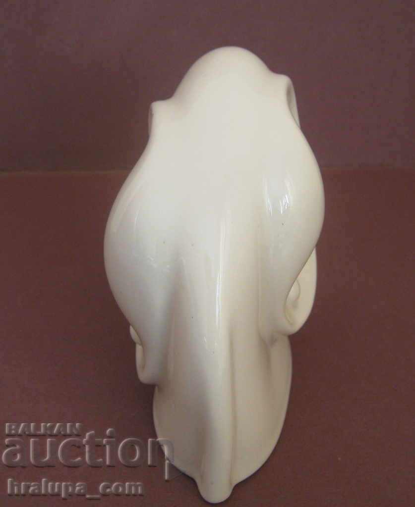 Delivery of Porcelain figure of an elephant