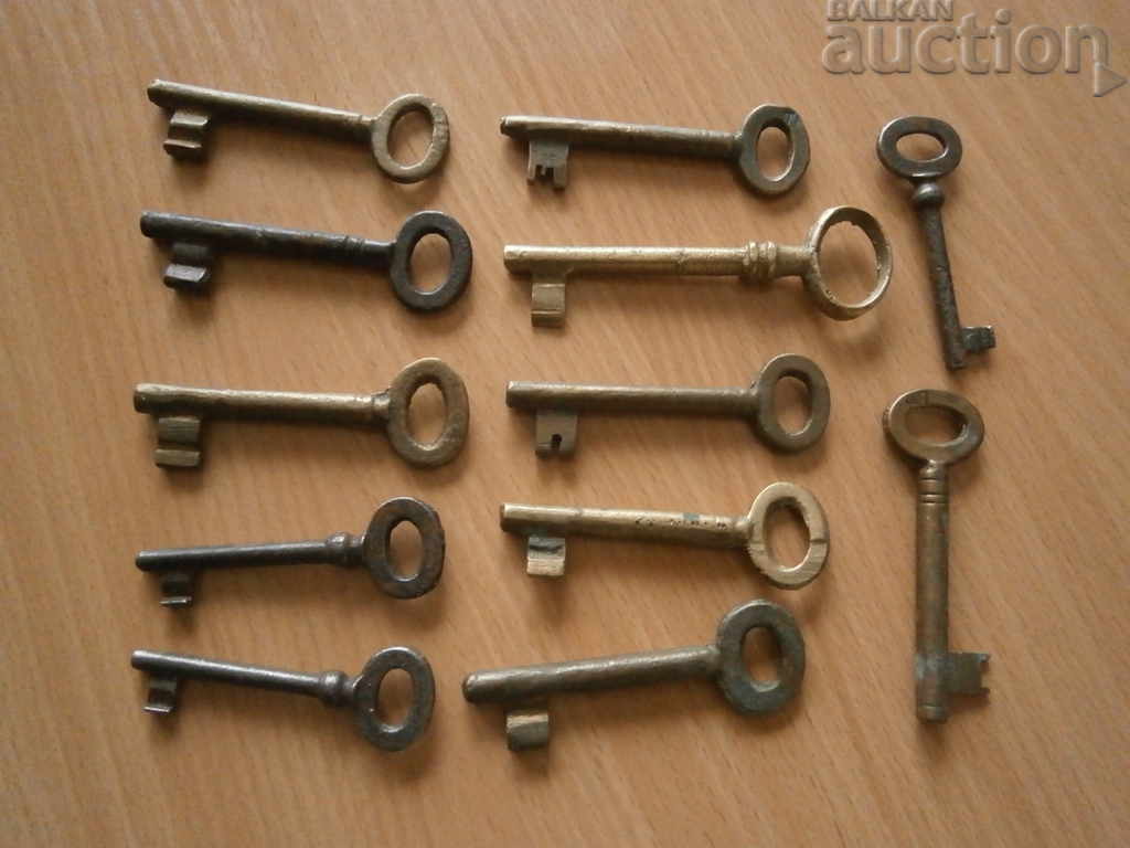 Antique key lock latch - 5 Antique key lock latch - 5