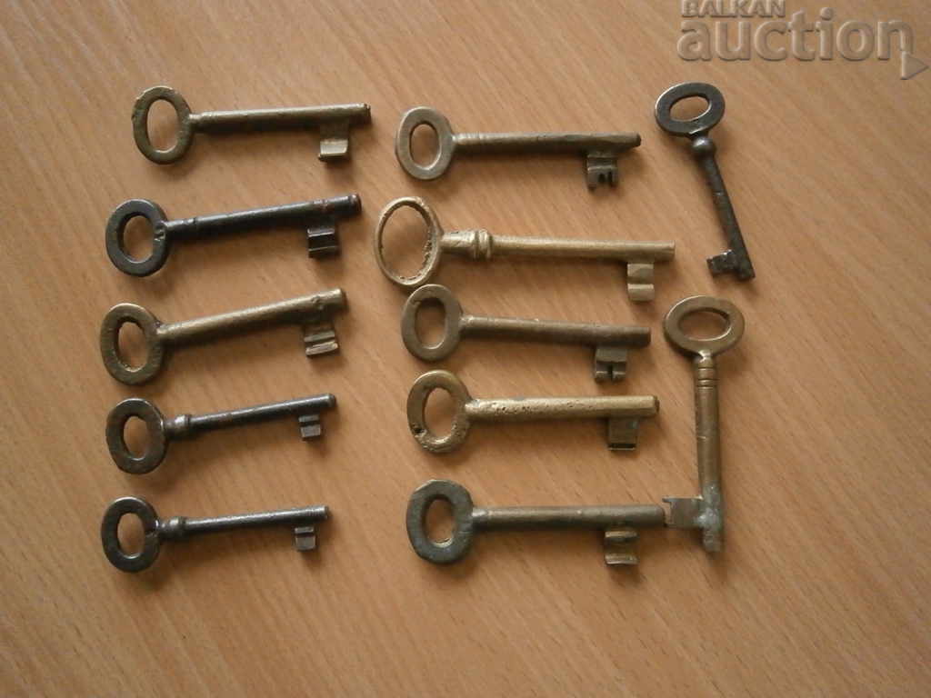 Antique key lock latch