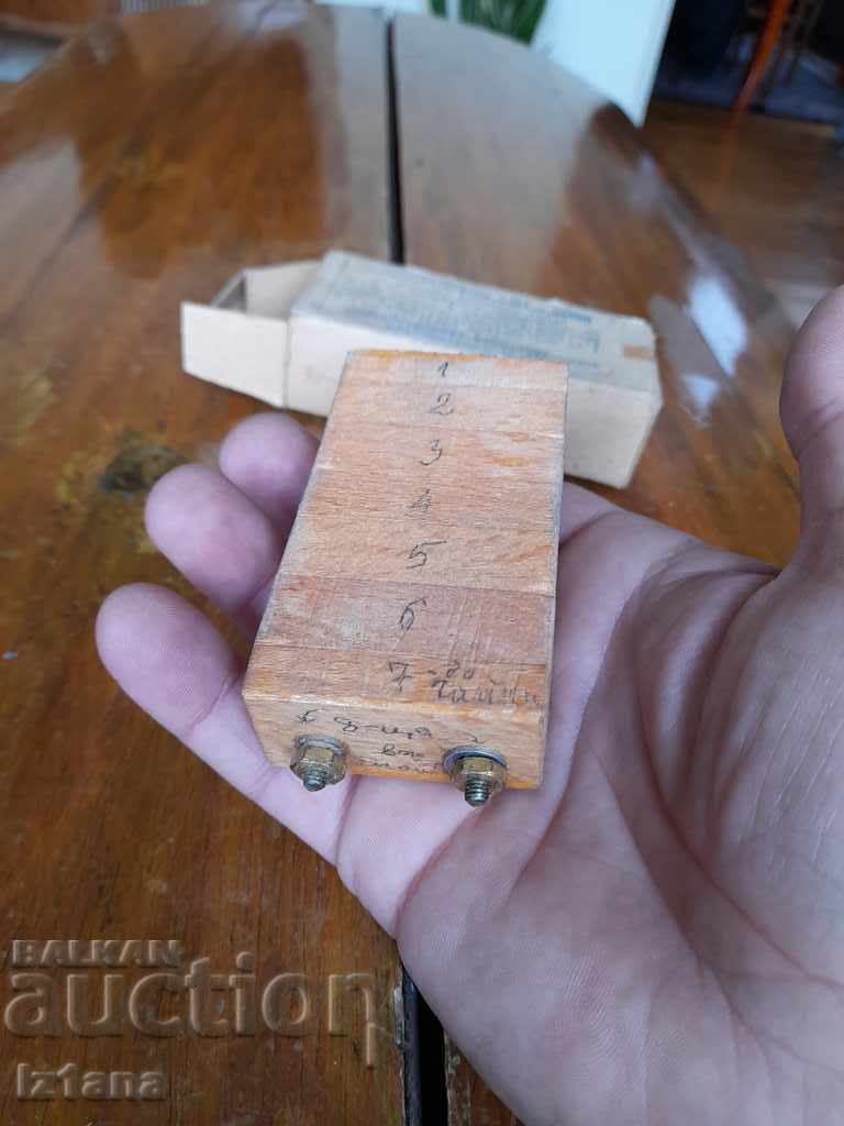 Auction Old home parquet grater Auction Old home parquet grater