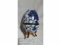 Old porcelain egg jewelry box - Limoges