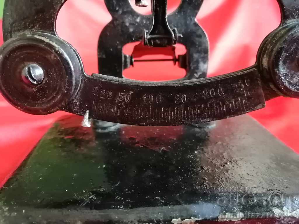 Antique Postal Scale, Kantar 1900. with price 95.00 BGN | € 48.57 Antique Postal Scale, Kantar 1900. with price 95.00 BGN | € 48.57