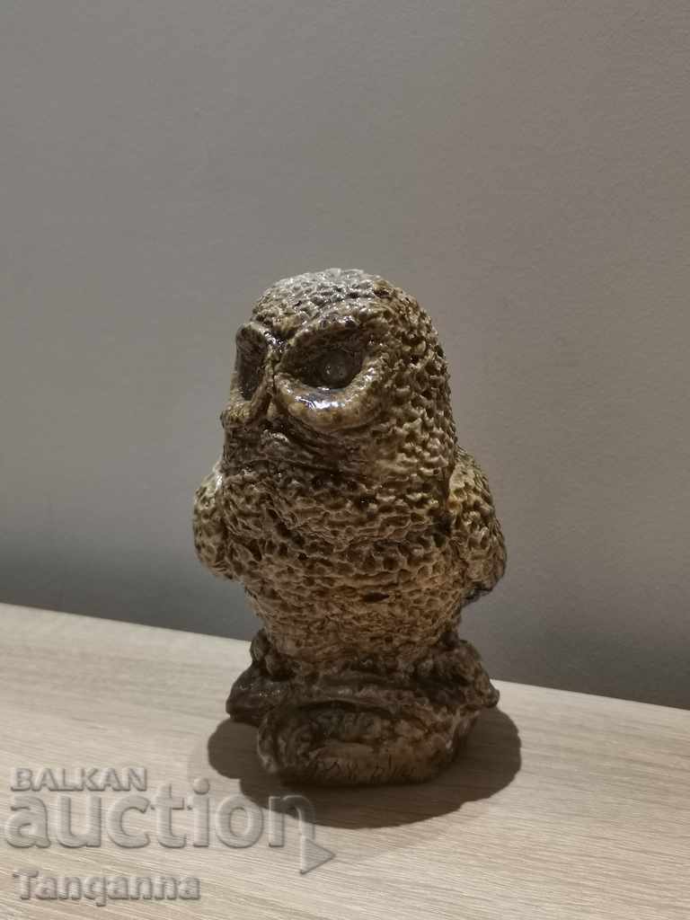Auction  Handmade resin owl