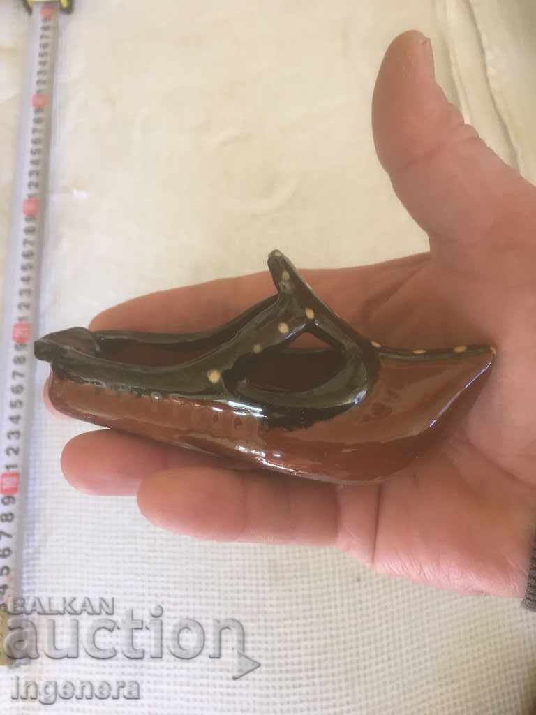 Delivery of TROYAN CERAMICS FROM THE 70'S ASHTRAY CRAVUL GLECH Delivery of TROYAN CERAMICS FROM THE 70'S ASHTRAY CRAVUL GLECH