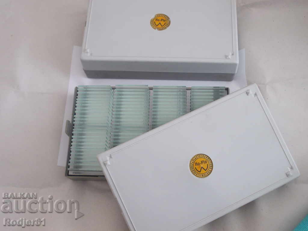 Auction  for photo enthusiasts-plastic container-slide storage