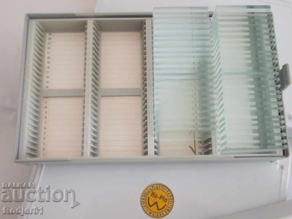 Delivery of for photo enthusiasts-plastic container-slide storage