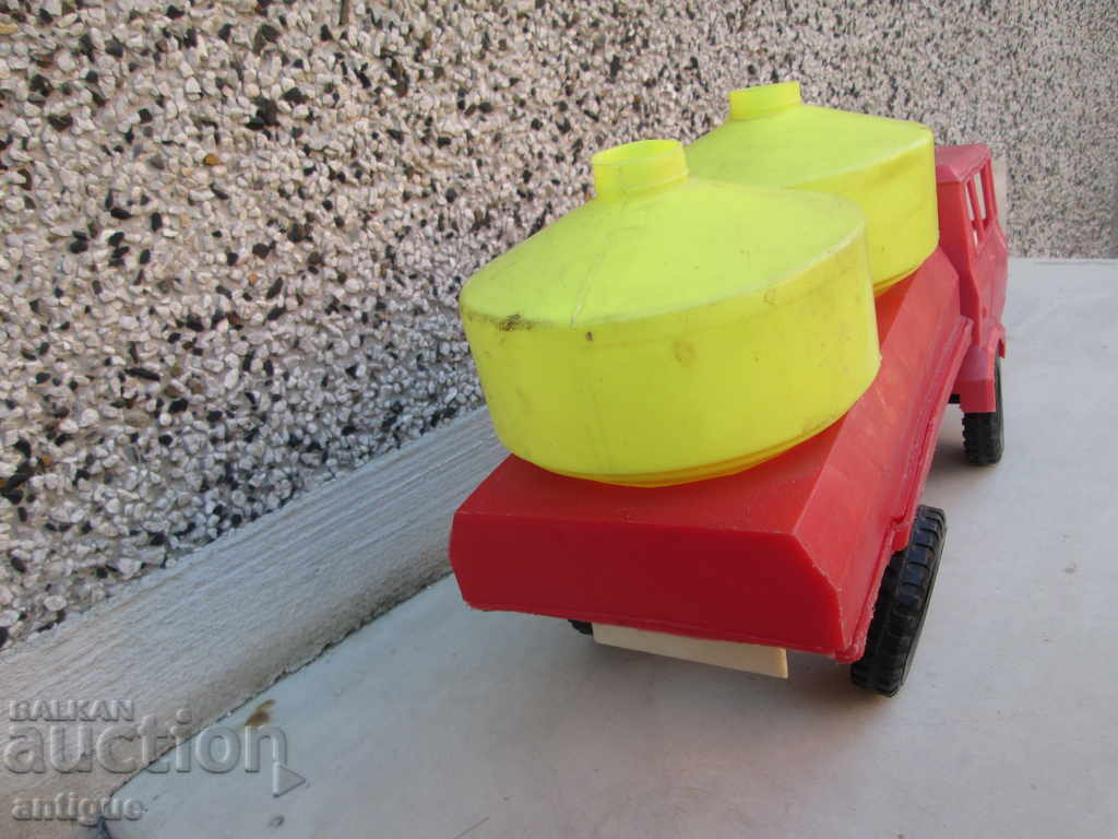 Delivery of OLD BULGARIAN PLASTIC CEMENT TRUCK Delivery of OLD BULGARIAN PLASTIC CEMENT TRUCK